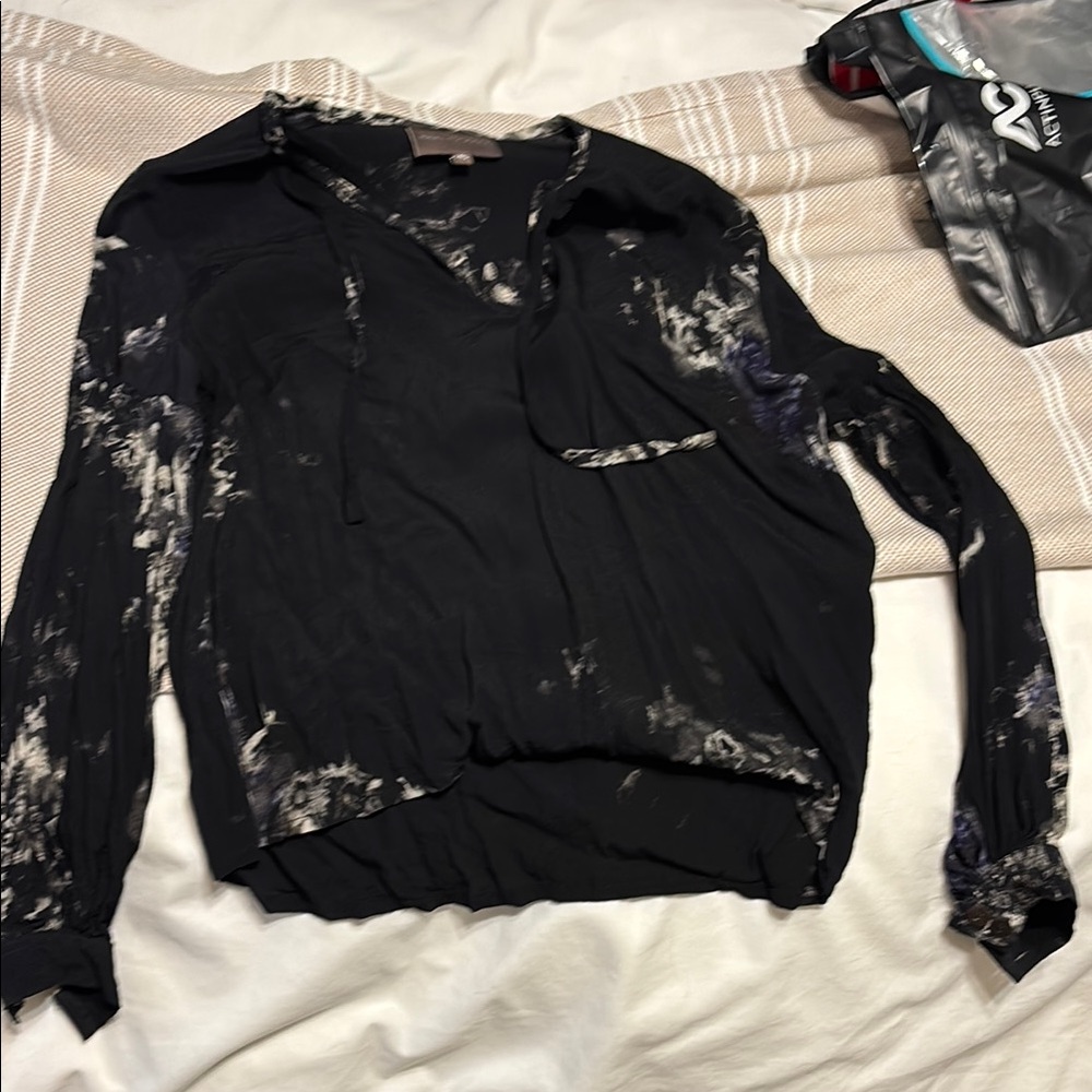 Bel Kazan Women's Black and White Blouse